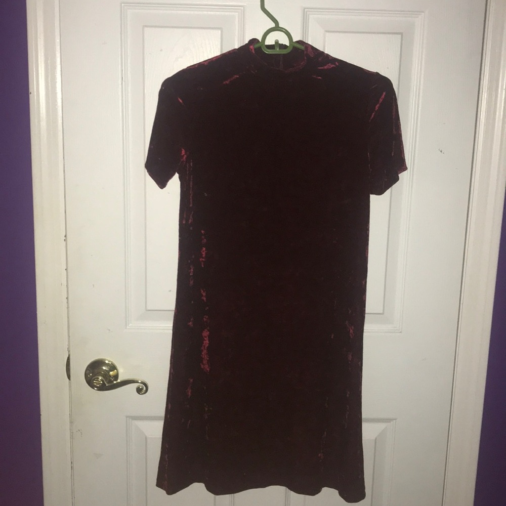 Design lab high neck velvet dress